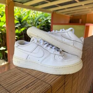 Nike AirForce 1 low sneakers‎ size 5Y triple white